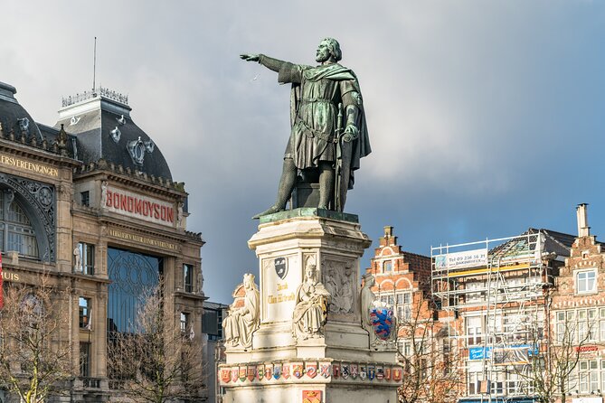 Historical Walking Tour: Legends of Gent - Pacing and comfort: what to expect on your feet