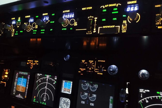 Landed On Time 60 min. Max 1 Person - Choosing departure and arrival airports from the virtual world