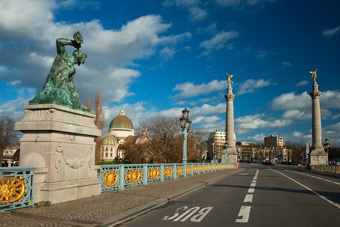 Liege Scavenger Hunt and Highlights Self Guided Audio Tour - Stop-by-stop: 10 outdoor puzzles across Liège
