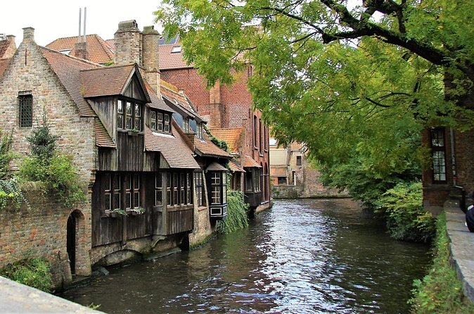 Photo Tour "Philip the Good" + Boat trip - Jan Van Eyckplein and the Market Square to Burg loop