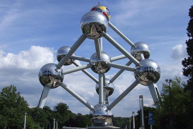 Private 2-Hour Sightseeing Tour in Brussels - Royal Palace, Cinquantenaire, and the EU Quarter: monarchy, independence, and modern power