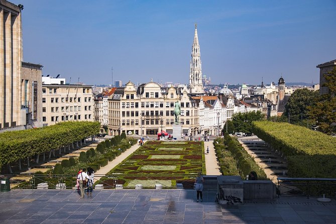 Private 2-Hour Sightseeing Tour in Brussels - Grand Place, Royal Gallery, and Mont des Arts: classic Brussels in tight stops