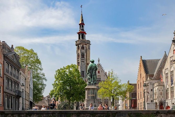 Private 3-hour walking tour of Bruges with official tour guide - Price and value for $178.03 per person