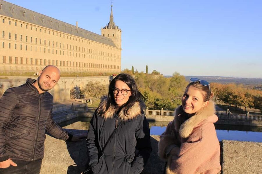 Private Bruges Landmarks & Hidden Gems Tour from Brussels - Brussels pickup, car type, and how the day actually moves