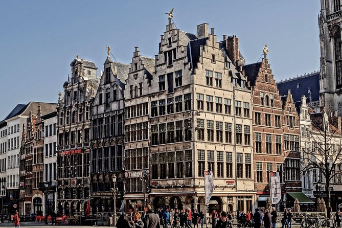 Private Departure Transfer from Antwerp to Brussels By luxury car - How the Airport Pickup Timing Works (45 Minutes Starts on Landing)