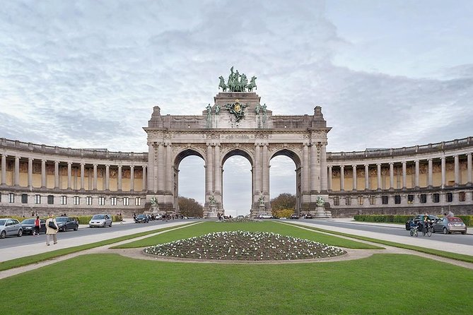 Private tour : Best of Brussels half day - Hotel pickup, Mercedes van style, and getting oriented quickly
