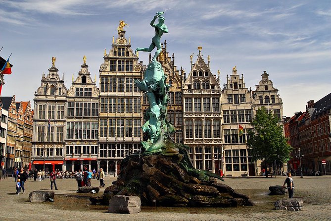 Private tour: Highlights & History of Antwerp - Handelsbeurs Antwerpen: the World’s first Wall Street feeling