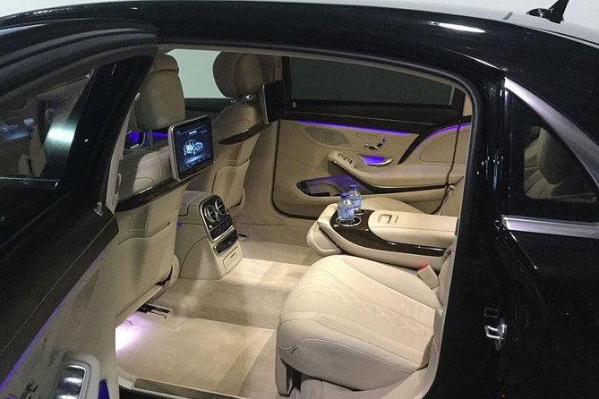 Private Transfer from Brussels Airport to Bruges By Business car - The Ride: Executive Comfort, WiFi, and Realistic Timing