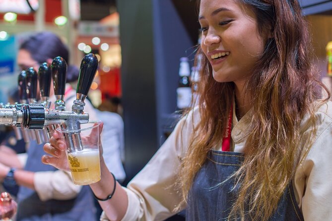 Pub Trail Hasselt: an adventure full of surprises - Grote Markt and the Old Town Hall, where cafés do the storytelling
