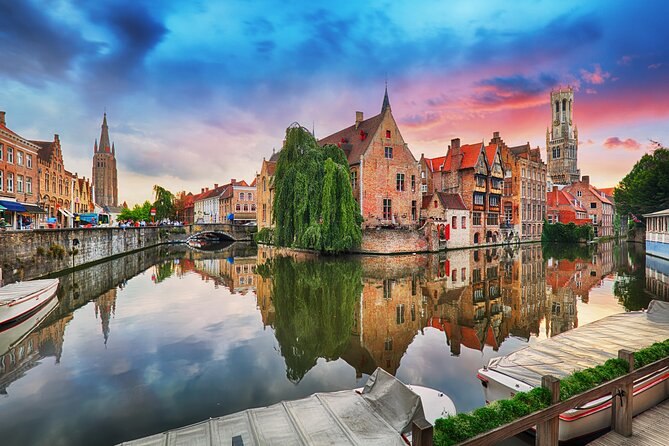 Romantic Bruges: Love Between the Canals Exploration Game - Price and value: $7.20 for a self-guided Bruges route