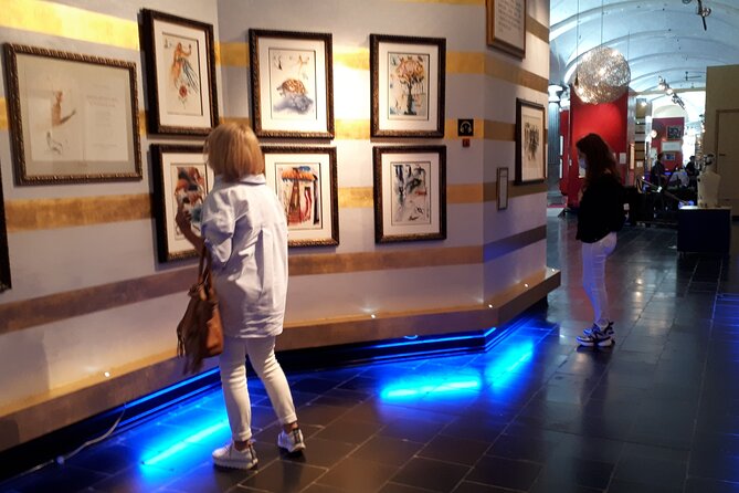 Salvador Dalí Exhibition in Bruges Admission Ticket - The Belfry at Markt 7, why the setting matters