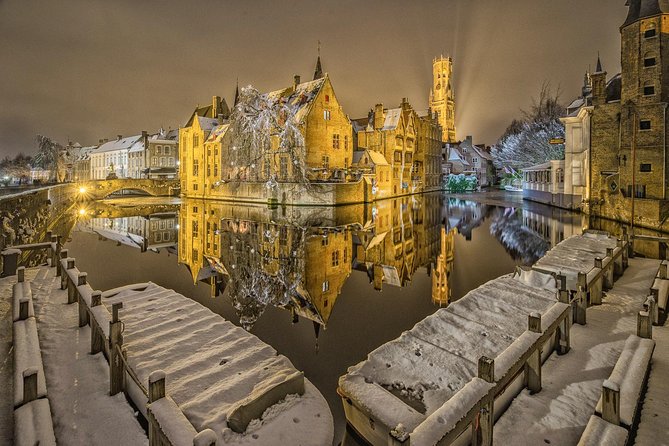 "Shades of Brugge" Photo Tour - 3hr private city tour & workshop - A 3-hour private Bruges photo plan that starts at the Basilica of the Holy Blood
