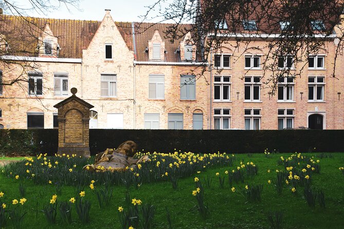 Small Group Ypres Remembrance Day Filled With War History - In Flanders Fields Museum: a reconstructed trench you can walk through