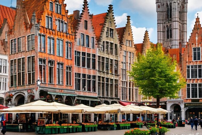 Stress-Free Bruges for Cruise Passengers with opt. Canal Cruise - Markt Square and the Belfry Reflection Corner