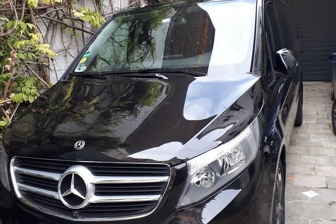 Taxi Minivan 8 Seats DE Charleroi Airport To Bruges - Why an 8-Seat Charleroi Transfer Works So Well for Bruges