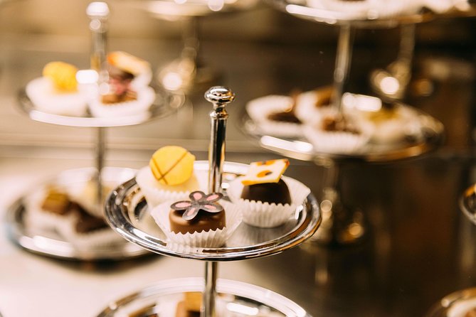 The 10 Tastings of Bruges With Locals: Private Food Tour - Getting the most from the walk, tips that actually help