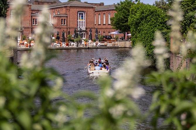THE Storytelling Tour of Bruges | First Day Must | History & Tips - Oud Sint-Jan and Burg Square: the human side of Bruges