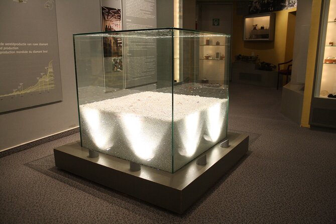 Ticket to Diamond Museum in Bruges - What you will see: history, science, symbolism, and the Diamond Lab
