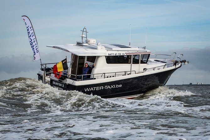 Unique skyline sailing - The skipper and the pace: personal, not chaotic