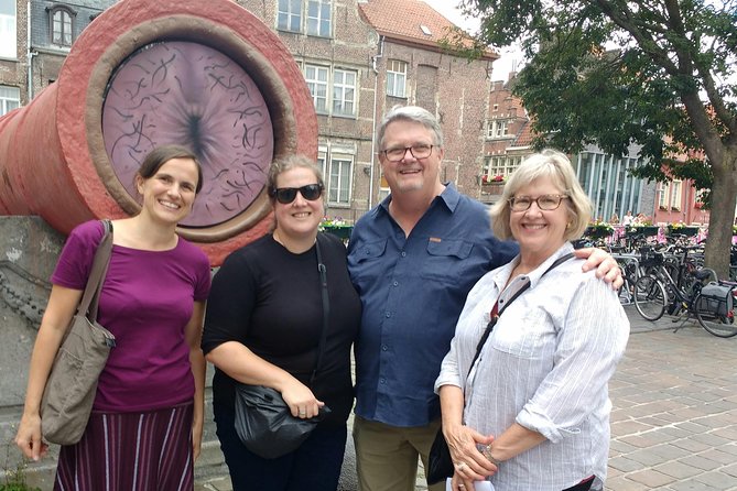 Walking food tour: Introduction to Ghent through food - Stop 1: Vrijdagmarkt squares and the look of medieval Ghent